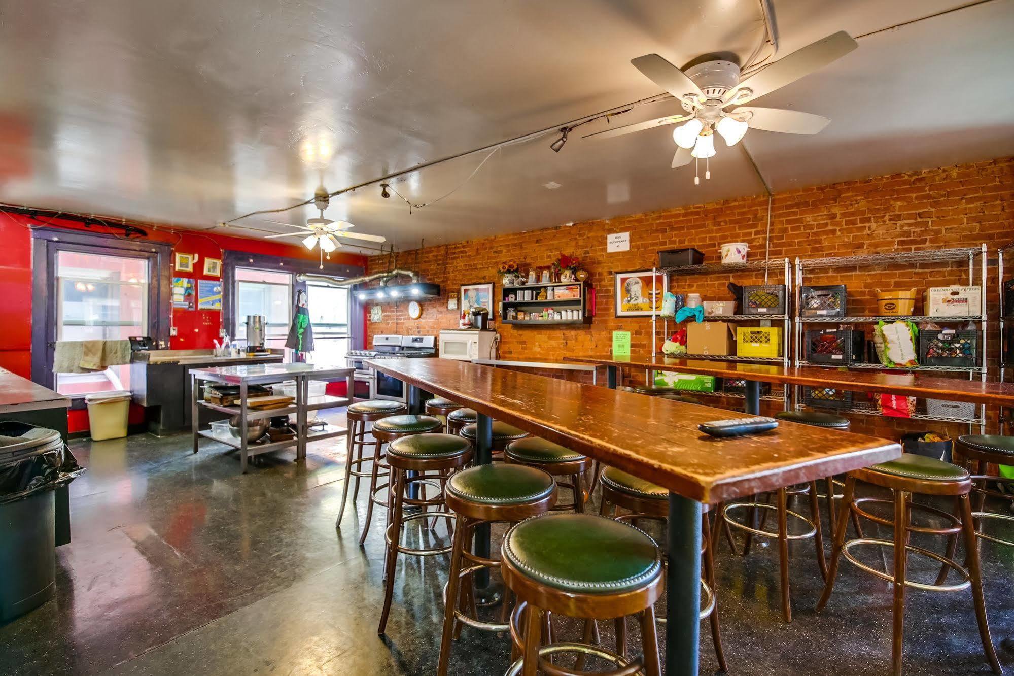 Lucky D'S Youth And Traveler'S Hostel San Diego Esterno foto