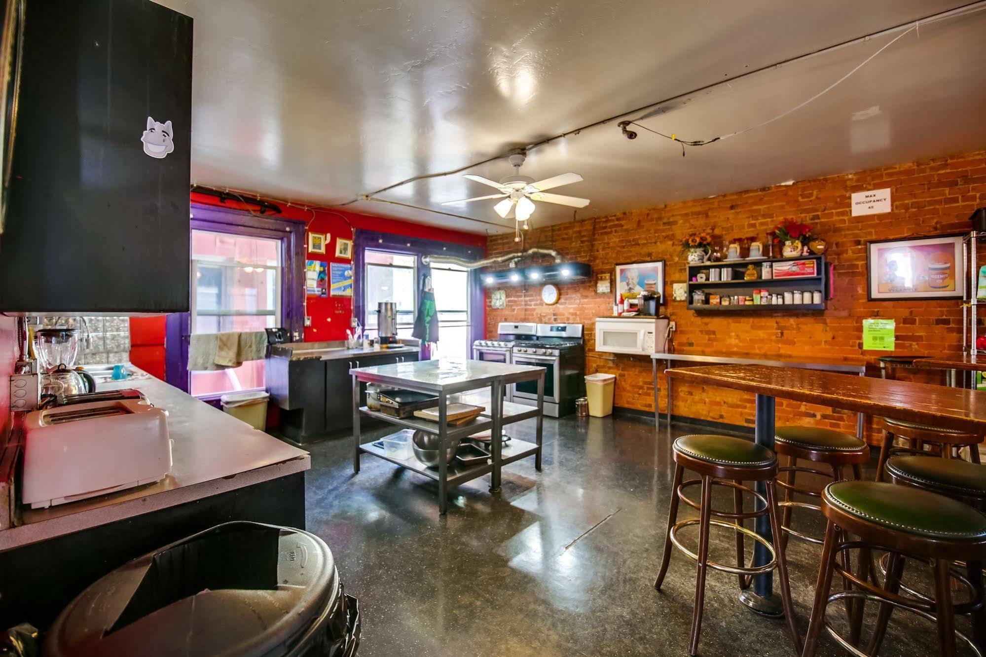Lucky D'S Youth And Traveler'S Hostel San Diego Esterno foto